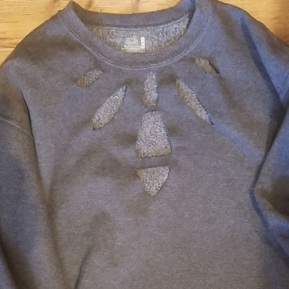 Vintage Fruit of the Loom Gray Sweatshirt Women's Large Distressed Cutout Design - Picture 3 of 8